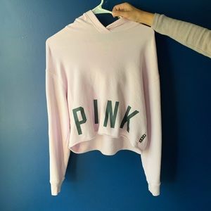Cropped pink sweatshirt